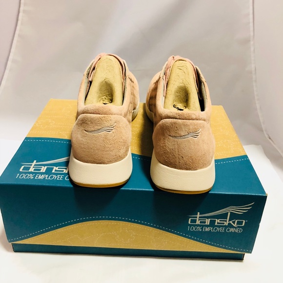 New! Dansko Charlie Fashion Sneaker, Rose Suede - Picture 4 of 5